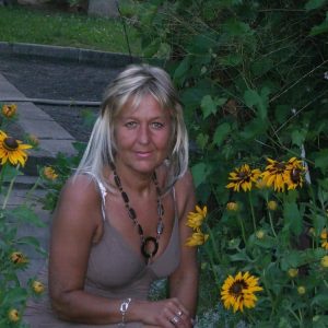 Farida - rencontre-MILF-Pantin