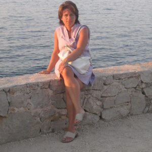 Un verre chez moi, ou chez toi ? Valérie - rencontre-Milf-Thonon-les-Bains