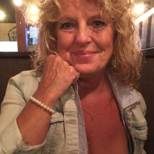Mature et pas farouche Émilie - rencontre-Cougar-Saint-Nazaire