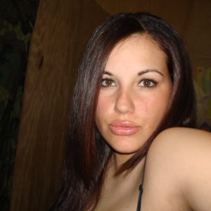 Insomniaque à 2h, en manque de mec Léa - rencontre-MILF-Nantes