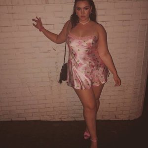 Chaleur discrète Zouina - rencontre-Teen-Valence