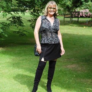 Une femme mûre en quête d’aventures Ève - rencontre-Cougar-Nice
