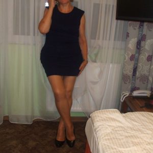 Insomniaque cherche compagnon nocturne Salomé - rencontre-Milf-Cagnes-sur-Mer